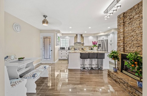 Brentwood House | Newly Renovated Home w 3 BDRMS & Outdoor Spaces