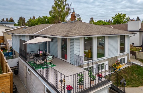 Brentwood House | Newly Renovated Home w 3 BDRMS & Outdoor Spaces