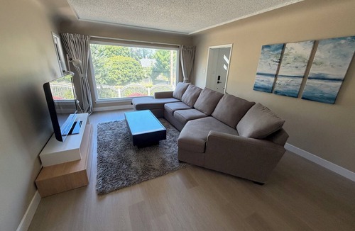 Renfrew-Collingwood House | Newly renovated house in the heart of Vancouver!