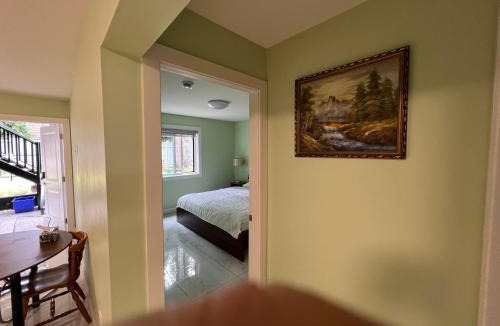 Surrey Newton Bed & Breakfast | Newton Suite