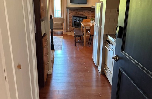 Mont-Tremblant Village Condo | Nordic Charley - A/C - Mezzanine on 2nd floor - Mountain & lake view