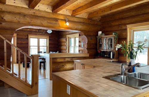 Fort Coulonge House | Nordic Log House Retreat on the River