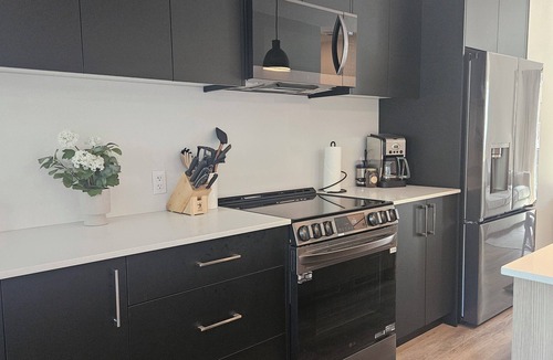 East Kootenay Apartment | Nordix Townhouse | 3 BDRM | Pet friendly | Hot Tub