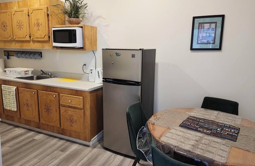 Gunners Cove Cabin | Norse Skol Accommodations