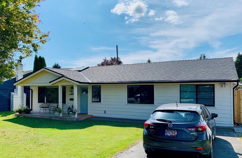 Vancouver House | North Vancouver Home | Close to Downtown