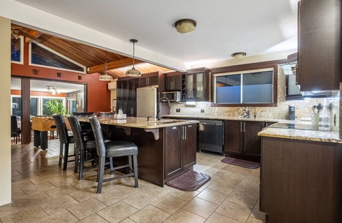 Chestermere House | Not accepting new bookings, Sorry