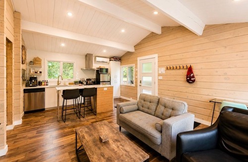 Sutton Ski Chalet | Ô-CHALET beautiful 2 bedroom mini-chalet