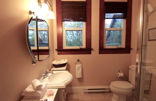 Gonzales House | Oak Bay House