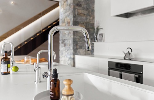 Saanich West House | Oakmere House on Portage Inlet