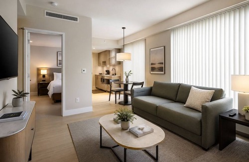 Garden District Apartment | Oakspire Suites