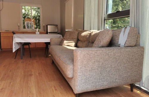 Sliammon Cottage | Ocean Breeze Bliss Cottage
