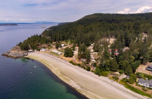 Sliammon Cottage | Ocean Breeze Bliss Cottage