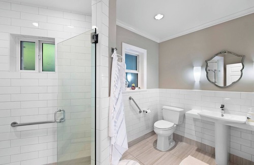 Otter Point House | Ocean Oasis Stunning Suite/Sea Views/Large Private Decks/6 Park-Like Acres+