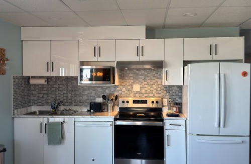 Regional District of Nanaimo House | Ocean & peak Retreat