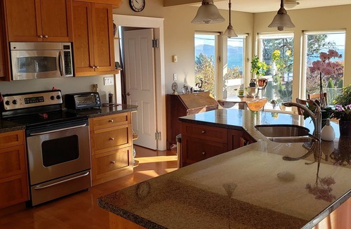 Gordon Head House | Ocean View, Family Friendly Executive Home with Hot tub, Near Beach