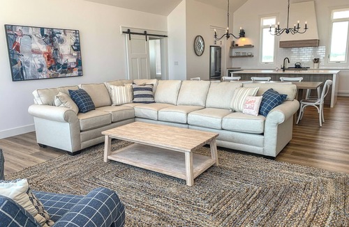 Sea View Cottage | Oceanfront 3BR/2BTH, walk to beach with firepit and AC