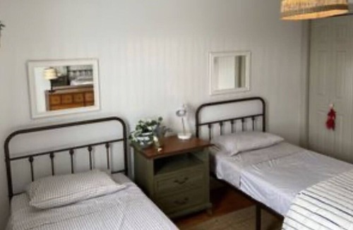 Tignish House | Oceanfront 5 bedroom Beach House