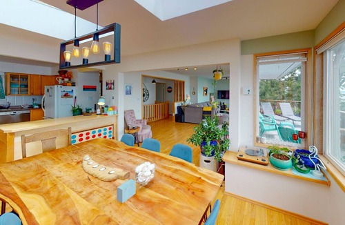 Pender Island House | Oceanfront Home with picture-perfect views.
