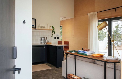 Southwest Cove Cottage | Oceanfront Retreat w/Nordic Sauna & Private Beach Experience