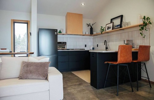 Southwest Cove Cottage | Oceanfront Retreat w/Nordic Sauna & Private Beach Experience