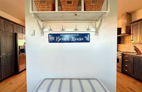 Sea View Cottage | Oceanfront steps to beach, great views and two sleeping wings, AC 4 br