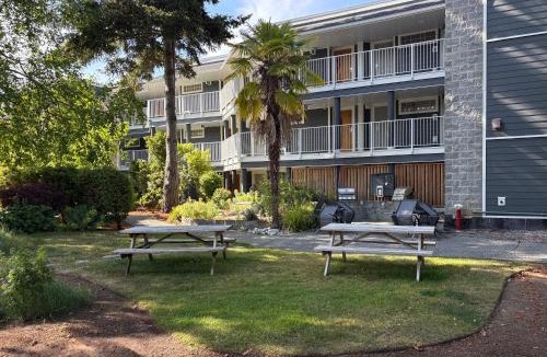 Regional District of Nanaimo Apartment | Oceanside Nature Resort