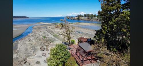 Regional District of Nanaimo Apartment | Oceanside Nature Resort