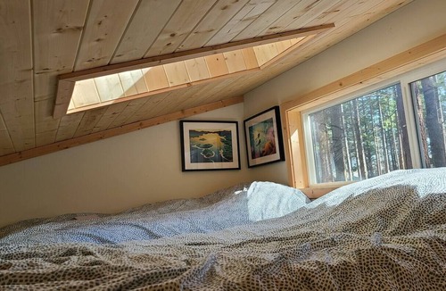 Savary Island Cabin | Off grid cabin on Savary with guest bunkee