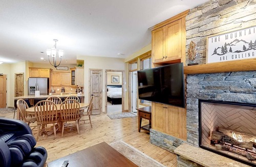 Big White Ski Resort Condo | Okanagan - Aspens 4307