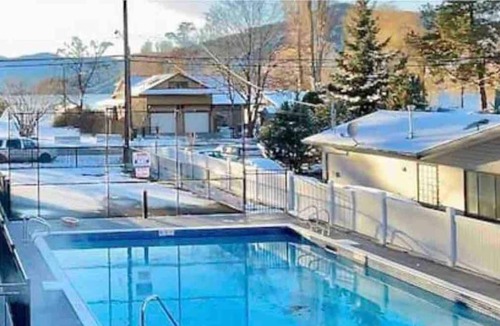 Vernon Condo | Okanagan Condo Close to Wineries, Beaches and the lake!
