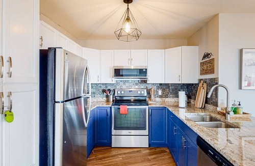 Big White Ski Resort Condo | Okanagan - Hilltop Hideaway Condo - Legacy 401A