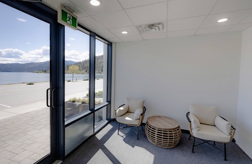 Central Okanagan Apartment | Okanagan Lake Luxury Suite with Kitchen Accommodations across the Lake