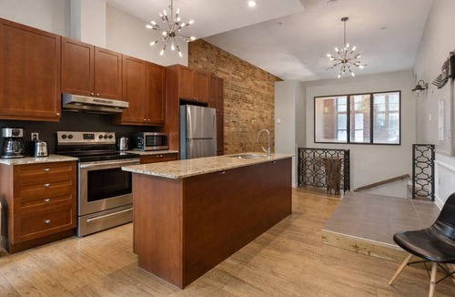 Old Montreal Apartment | Old Montreal 4BR & 2 floors loft Hotel