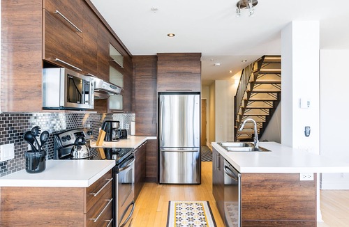 Vieux-Quebec-Cap-Blanc-colline Parlementaire Condo | Old Quebec typical loft for 6 people