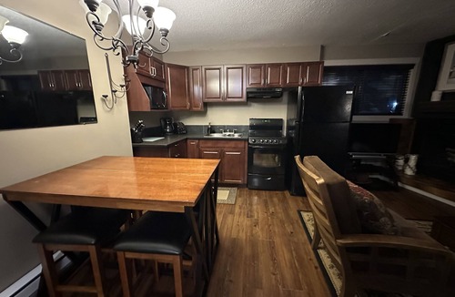 Big White Ski Resort Condo | One bedroom within 2 minute walk to Main Village.
