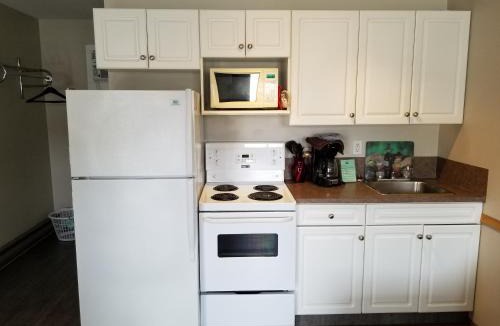 Osoyoos Hotel | Osoyoos Lakeview Inn & Suites