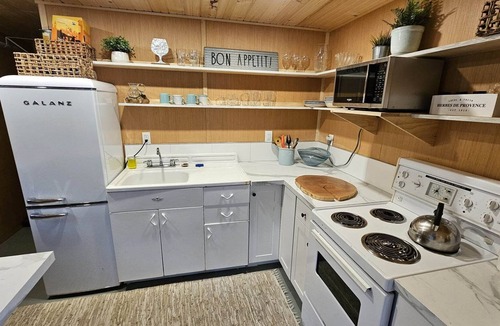Lake Cowichan Cabin | Otter Haven Sheshed on the River at The Fig and Filbert