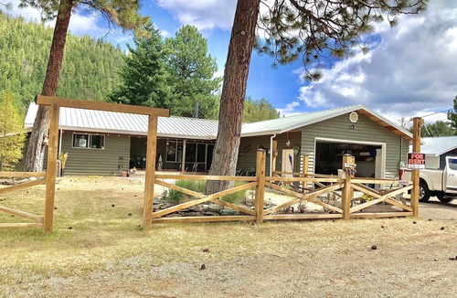 Okanagan-Similkameen House | Otter House