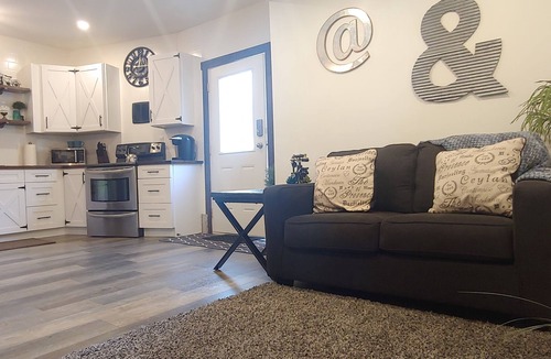Upper Ten Oaks House | Our Suite PLACE-Fully Equipped & Super Clean