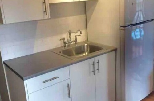 Saanich East House | Outstanding Victoria location in beautiful Cadboro Bay