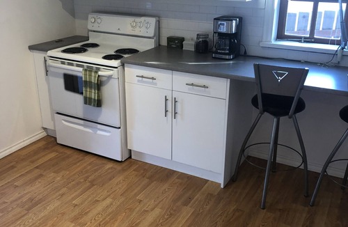 Saanich East House | Outstanding Victoria location in beautiful Cadboro Bay