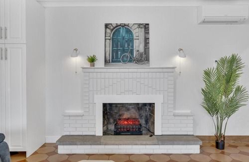 Ruthven Apartment | Parkside Flat #5 - Seacliff Beach Suites