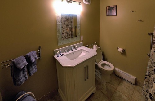 Haines Junction Hotel | Parkside Inn