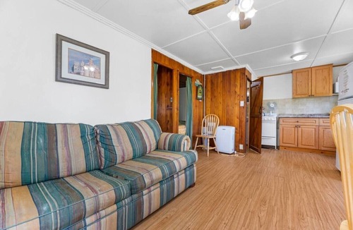 Otonabee-South Monaghan Cabin | Peaceful Family Escape