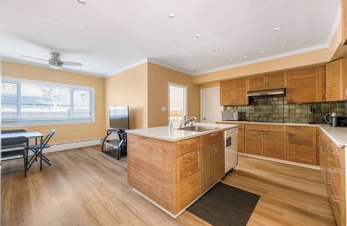 Oakridge House | Peaceful Vancouver Home | Safe & Residential Area