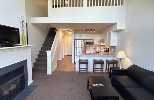 Quail Ridge Apartment | Penthouse Suite - 308