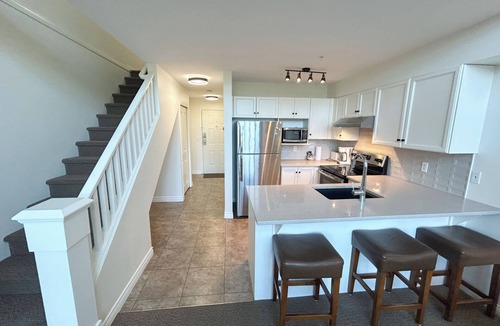 Quail Ridge Apartment | Penthouse Suite - 308