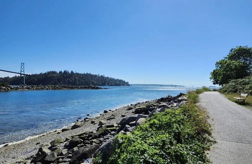 Dundarave House | Perfect for families traveling together
