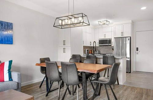 Canmore Condo | Perfect for Families, Friends & Pets Pool Hot Tub!
