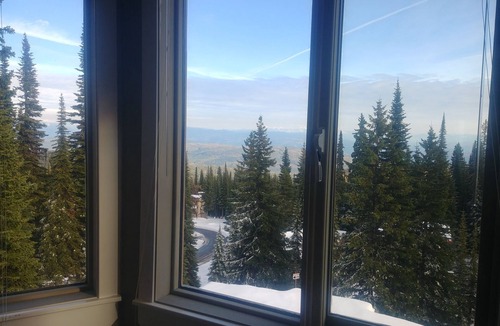 Silver Star Mountain House | Perfect ski in/out location for families